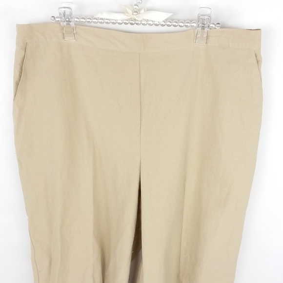 Alfred Dunner Capris Pants Khaki NWT -29 - Picture 2 of 4